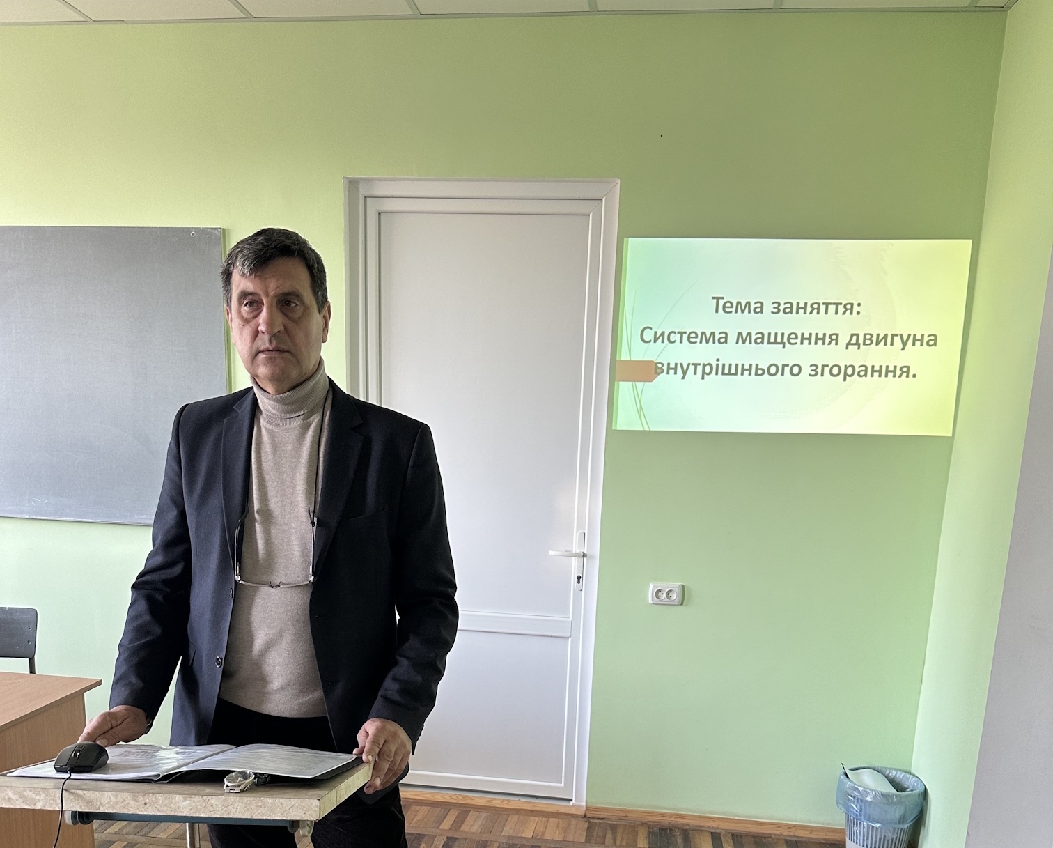 Відкрите показове заняття з дисципліни "Трактори і автомобілі"